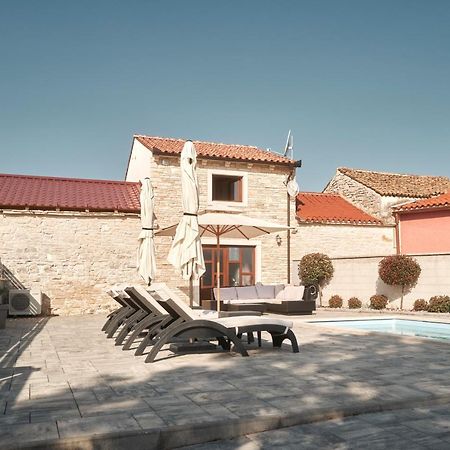 Haus Mila Βίλα Pavicini Εξωτερικό φωτογραφία