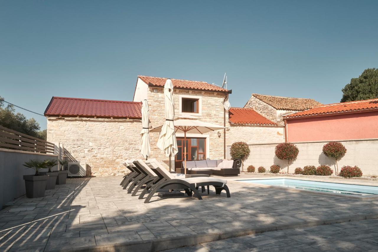 Haus Mila Βίλα Pavicini Εξωτερικό φωτογραφία