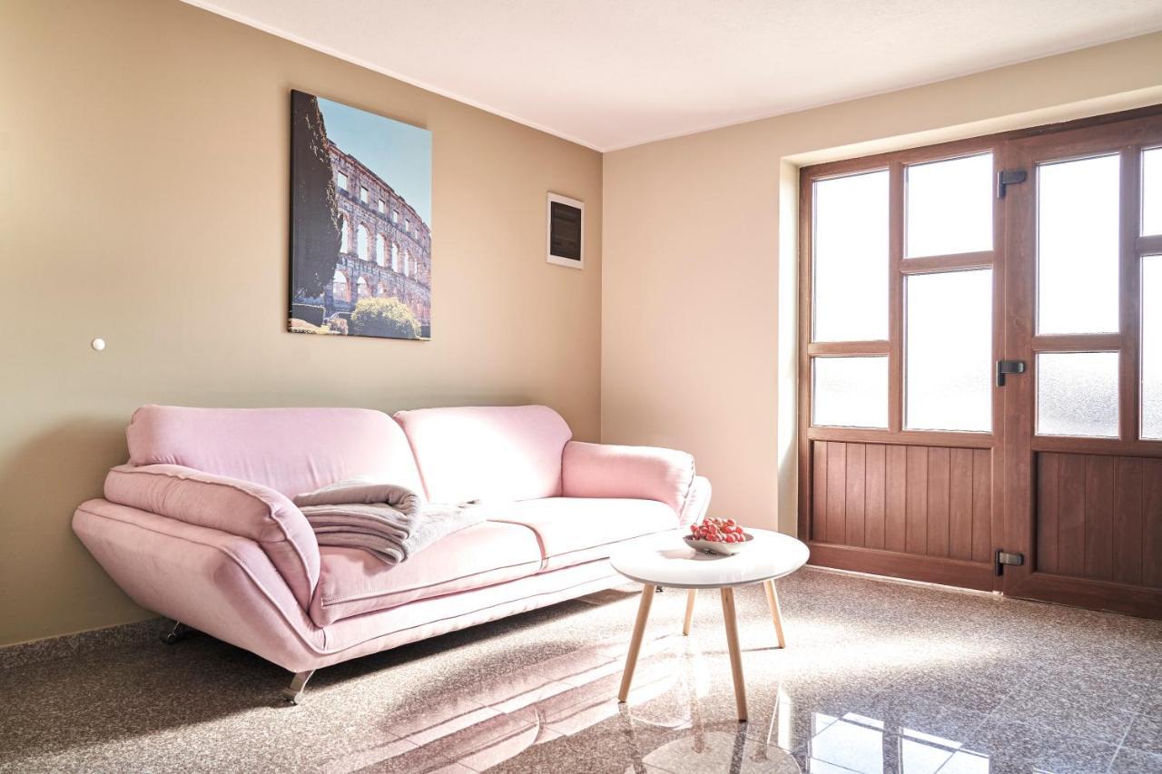 Haus Mila Βίλα Pavicini Εξωτερικό φωτογραφία