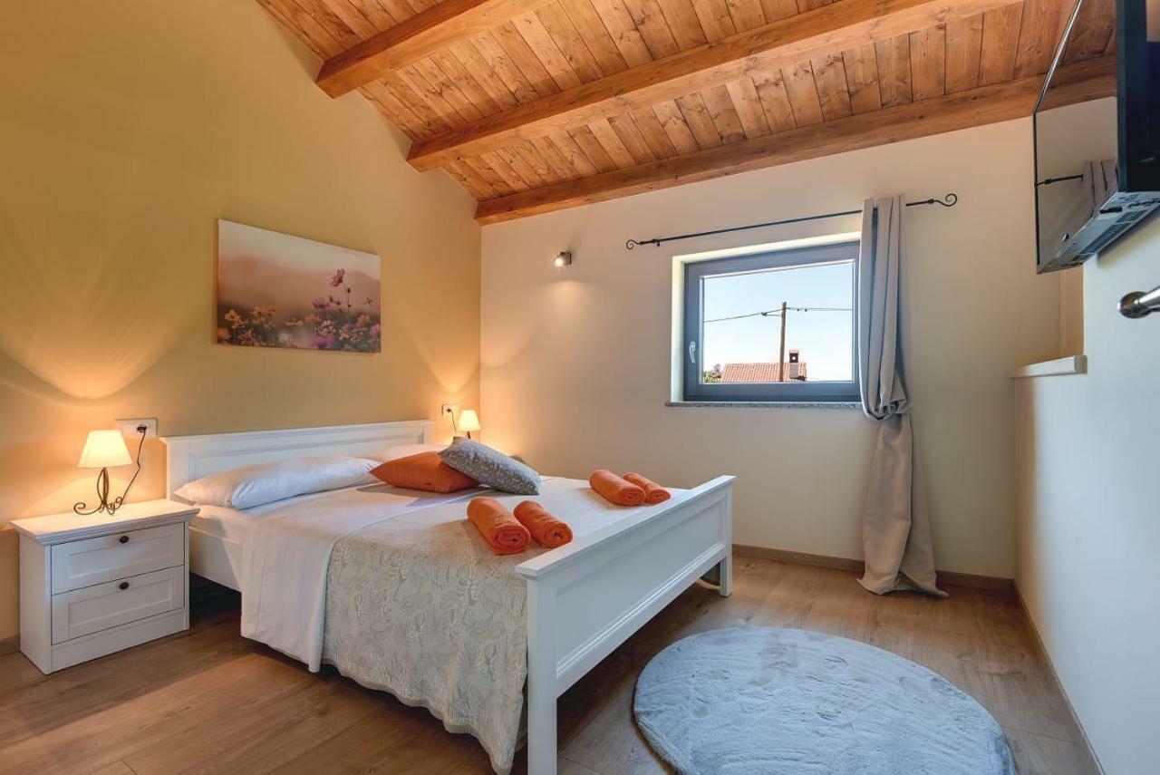 Haus Mila Βίλα Pavicini Εξωτερικό φωτογραφία
