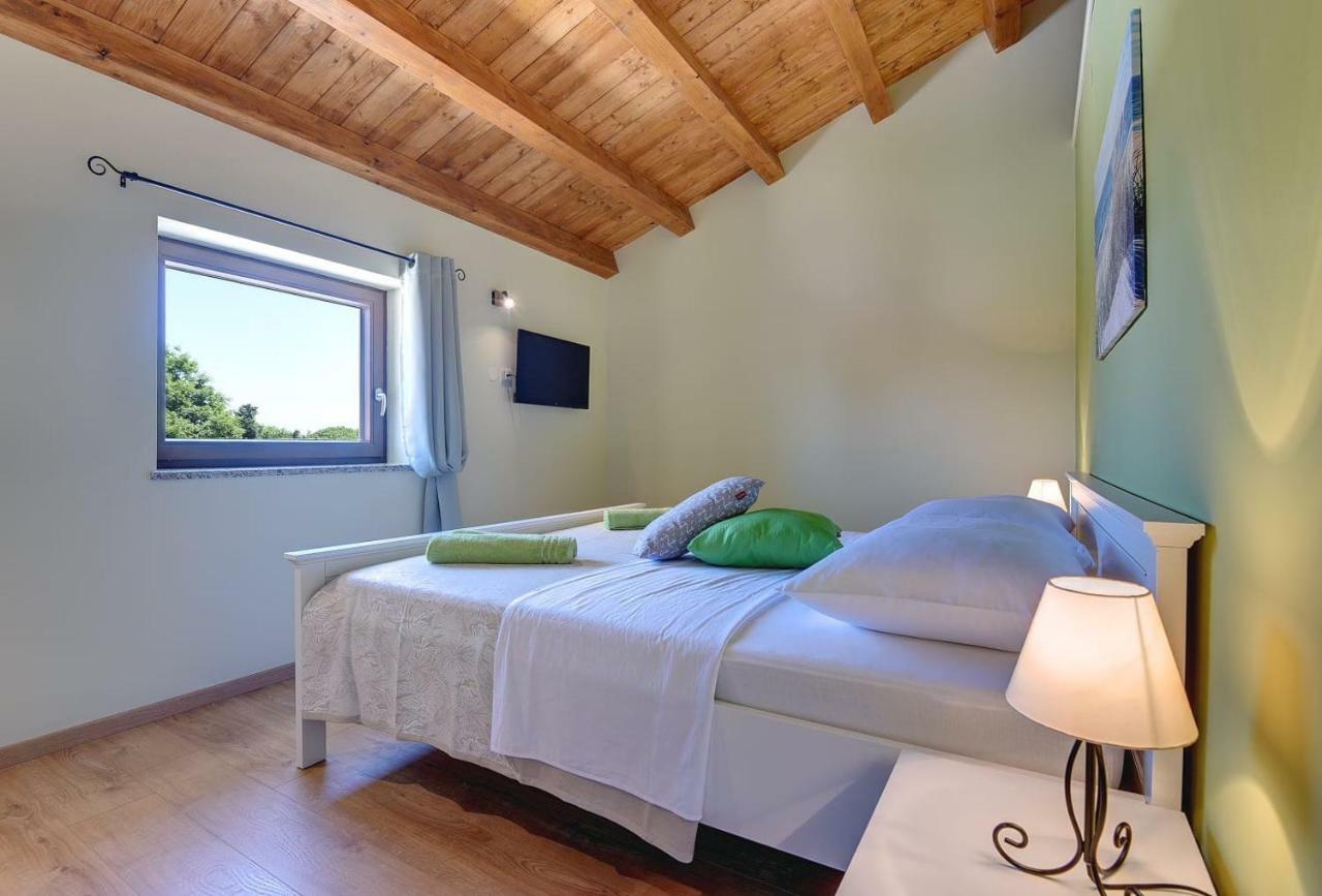 Haus Mila Βίλα Pavicini Εξωτερικό φωτογραφία