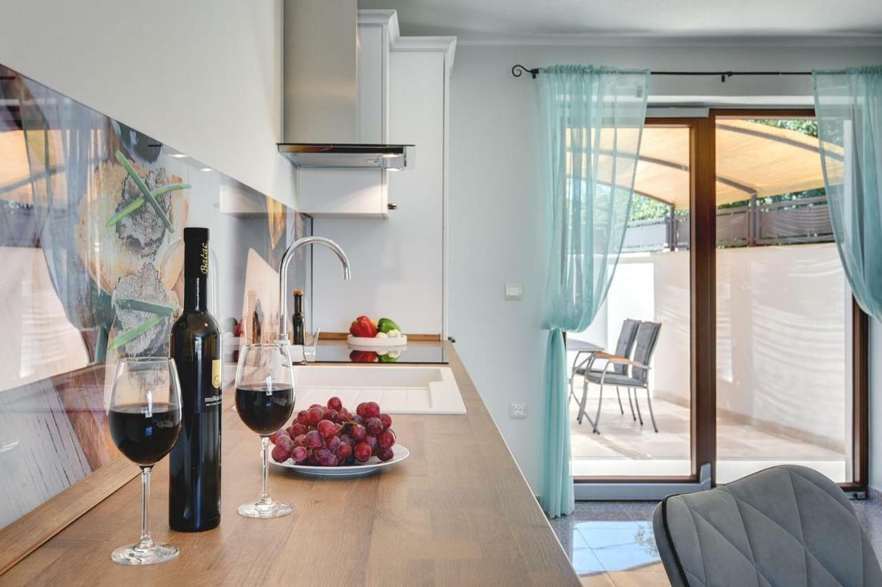 Haus Mila Βίλα Pavicini Εξωτερικό φωτογραφία